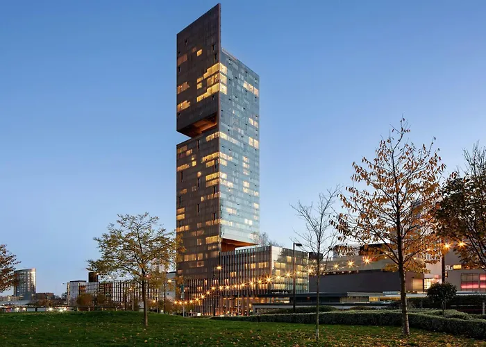 The Stratford, Autograph Collection