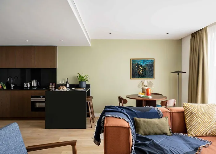 Cove Landmark Pinnacle Londra